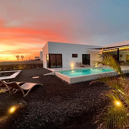 Majos Villa *